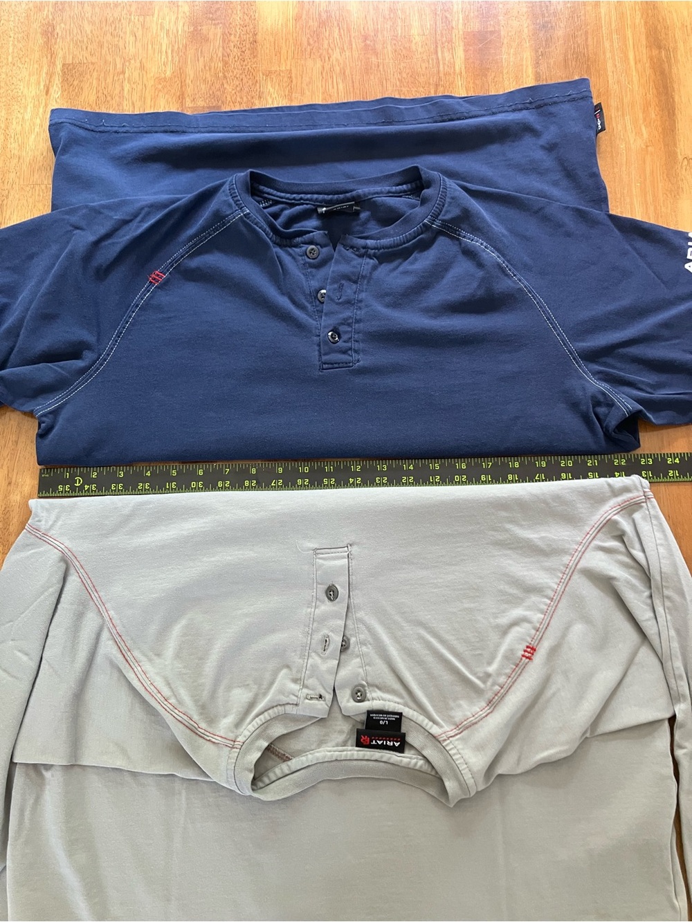ARIAT FR GREY Henley plus Blue Henley - Picture 4 of 16
